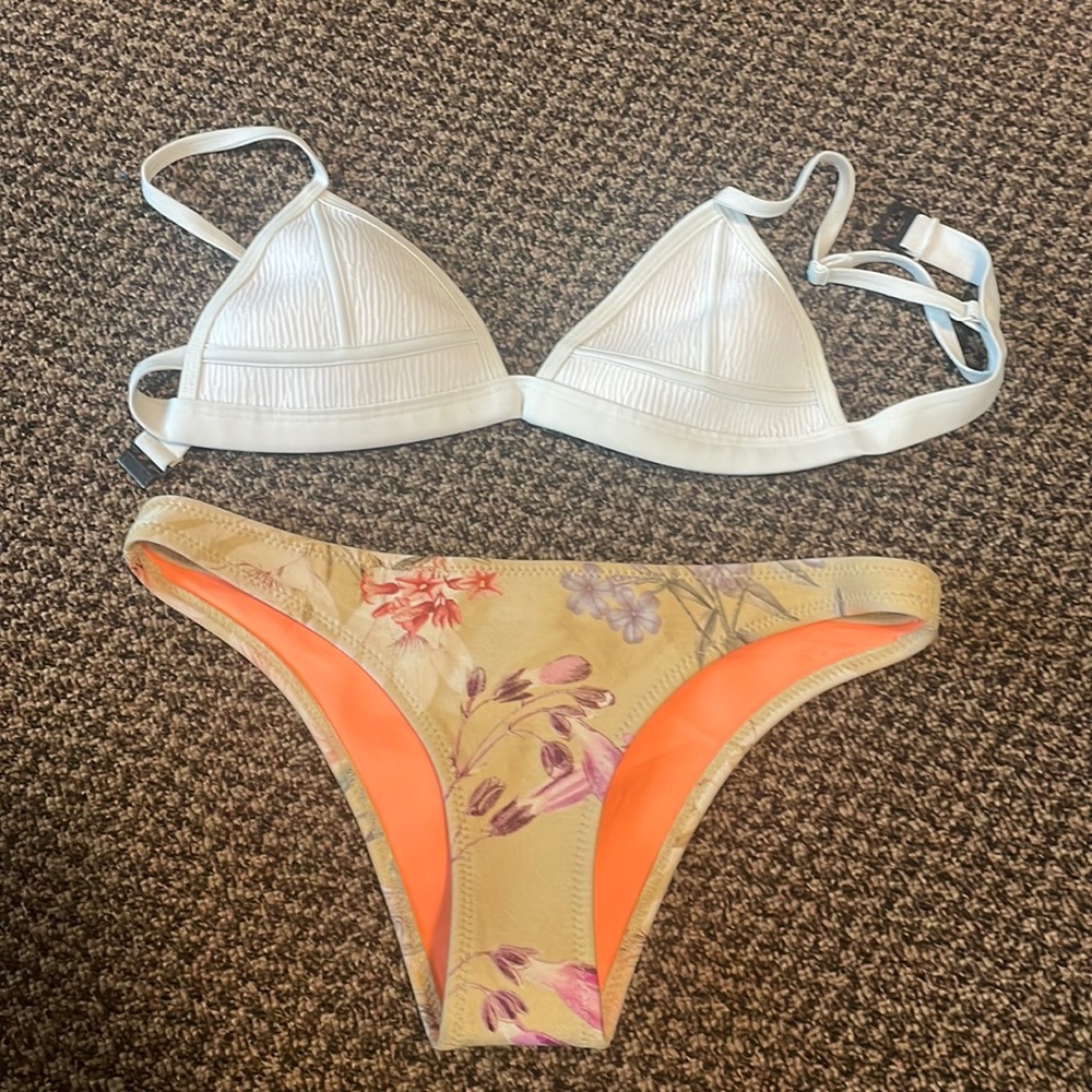 Triangl Bikini
